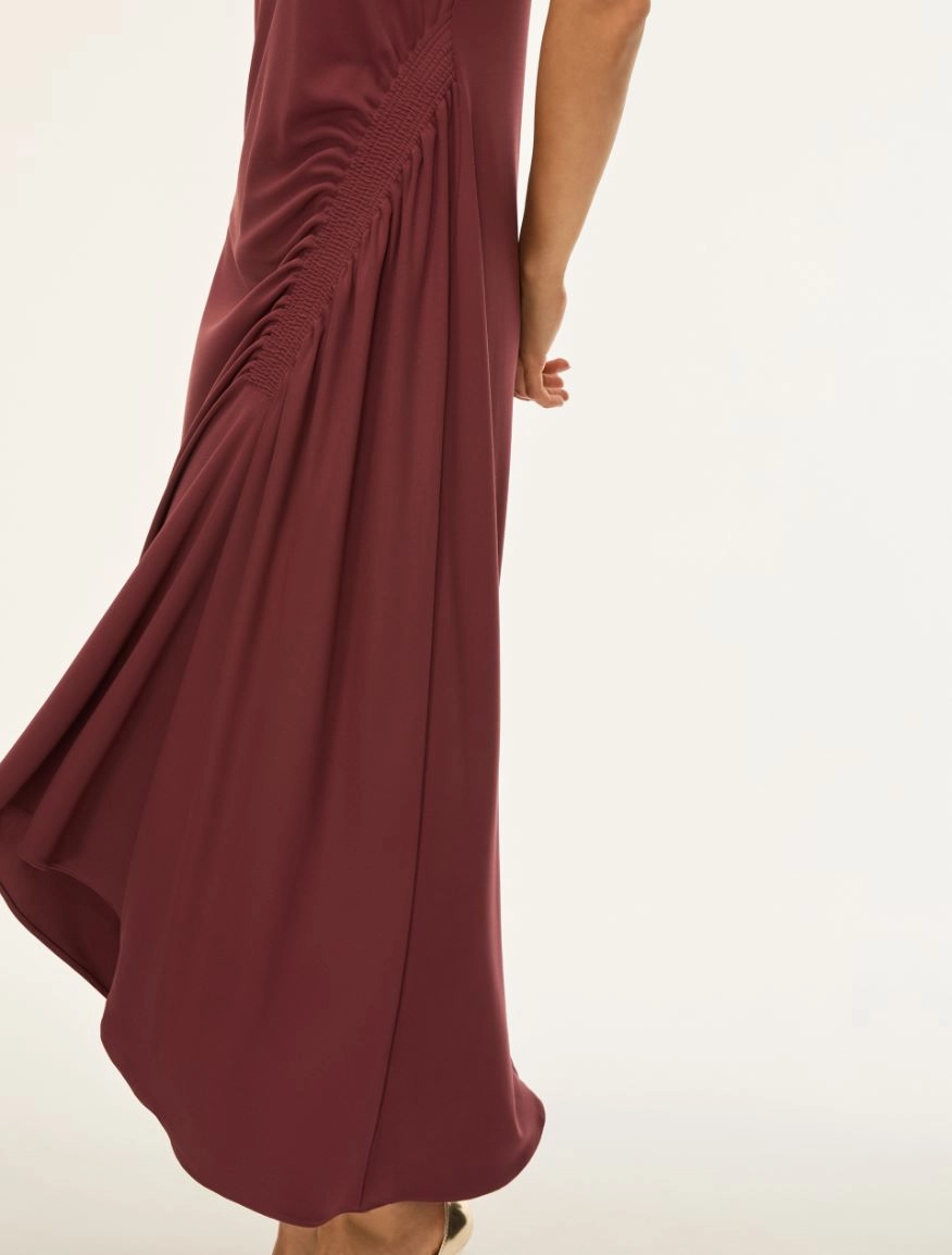 Vestido de fiesta de punto sin mangas iBlues con fruncido lateral