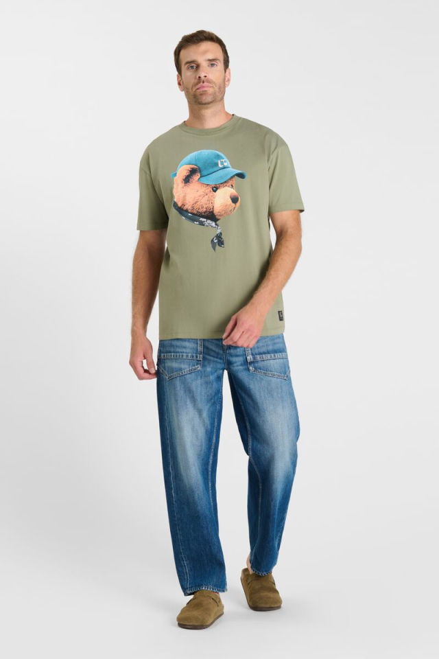 Camiseta de hombre joven Le Temps des Cerises con diseño Oso Gorra
