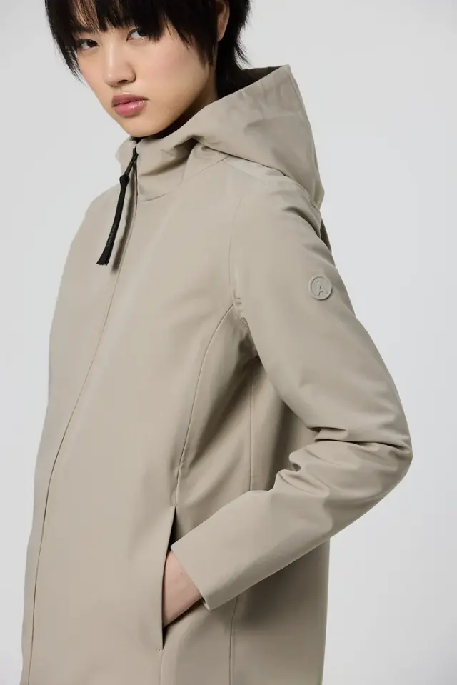 Gabardina con capucha impermeable TANTA Hail para mujer