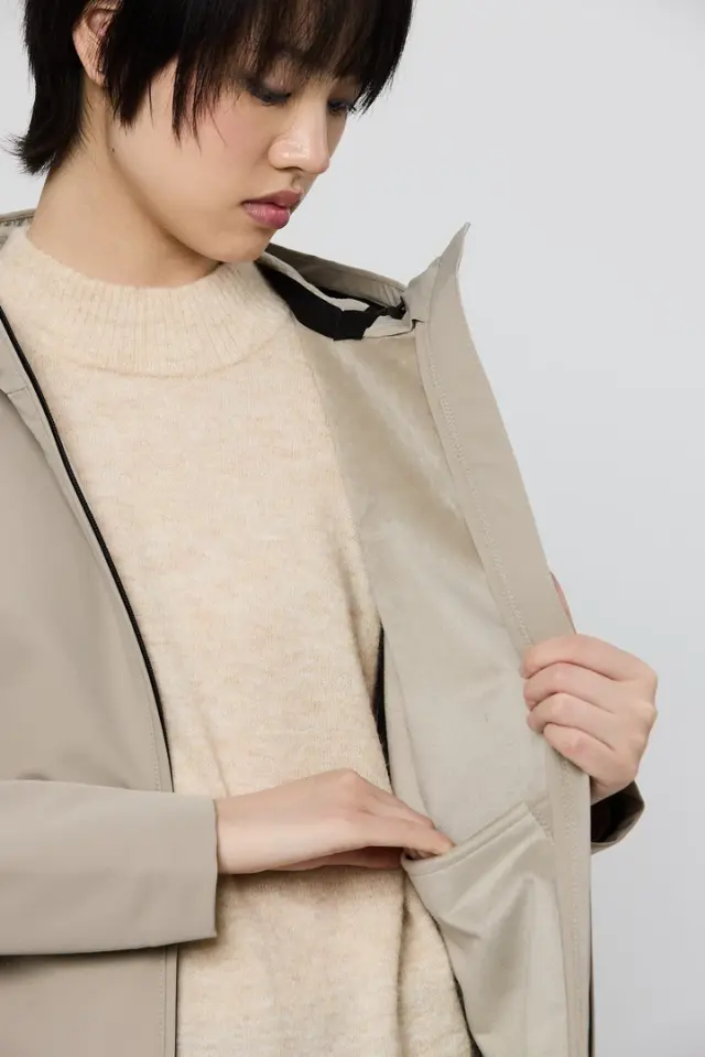 Gabardina con capucha impermeable TANTA Hail para mujer