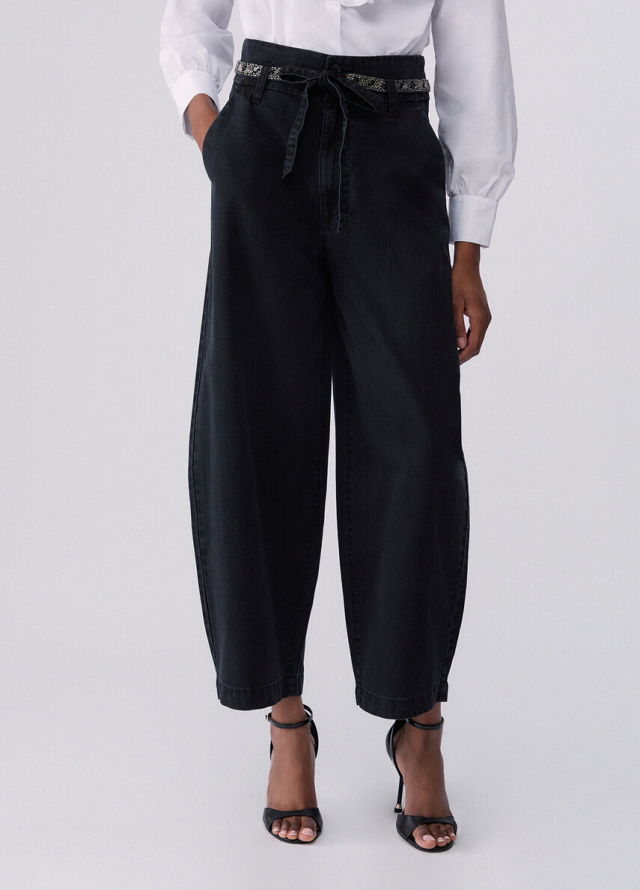 Pantalones globo con cinturón bordado