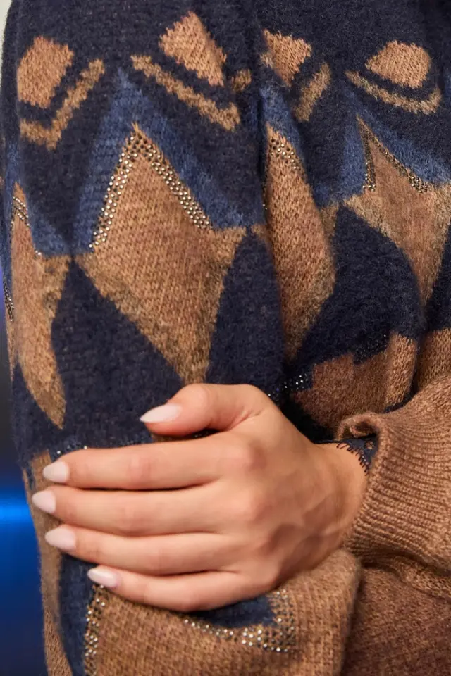 Jersey de punto con cenefa de motivos de esquí marca Monari