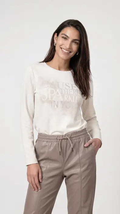 Camisetas de mujer premium: el básico de lujo imprescindible
